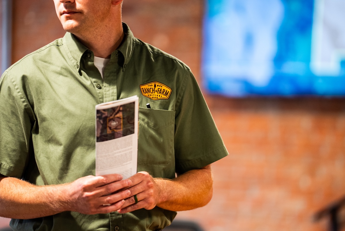 Featured Image for What Is an Absolute Auction? How It Works and Why Highest Bidder Wins